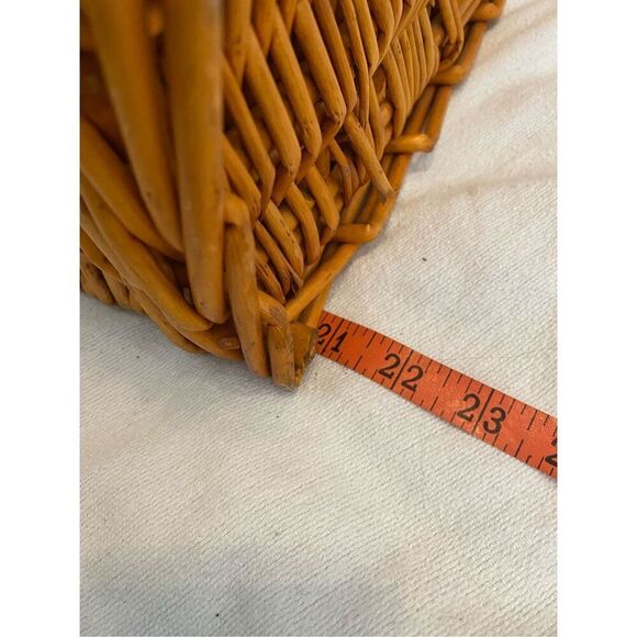 Medium Wicker Pet Carrier Plaid Lining Cat Dog Travel Vacation Luggage - Picture 14 of 16